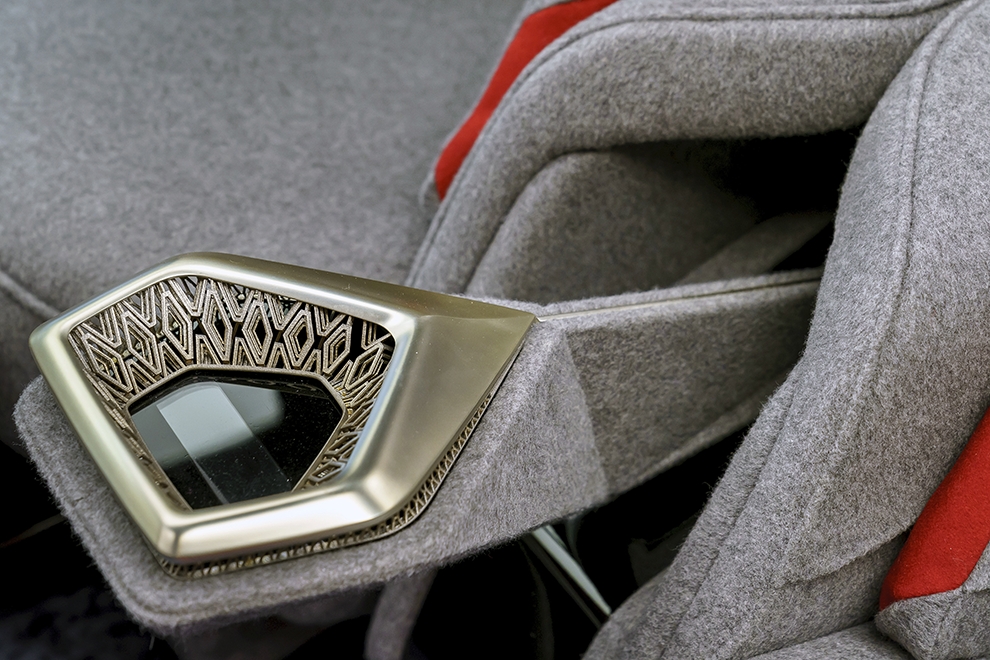 Geneva_Motor_Show__Lagonda_Vision_Concept_11997